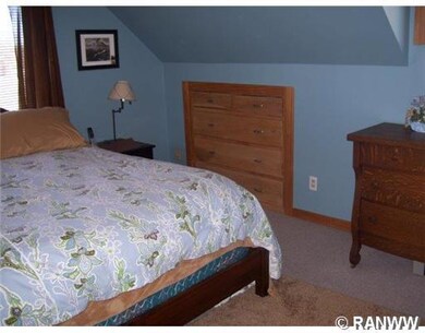 3223 Delbert Rd, Eau Claire, WI 54703 - photo 7