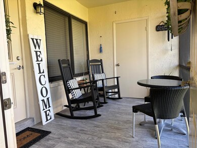 330 Knotty Pine Cir unit B-2, Greenacres, FL 33463 - photo 3