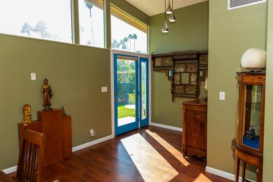 Clearestory windows