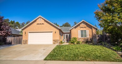 1120 Lakeside Dr-4