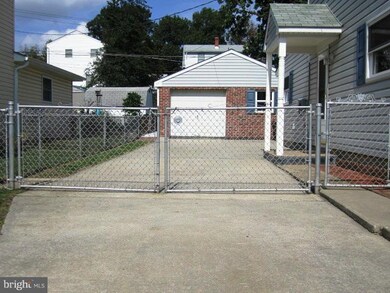 1204 Locust Ave, Halethorpe, MD 21227 - photo 7