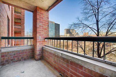 unlisted-address, Evanston, IL 60201 - photo 7