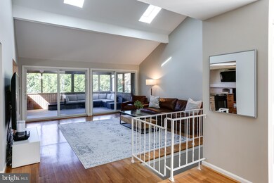 9409 Copenhaver Dr, Potomac, MD 20854 - photo 3