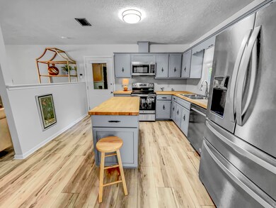 1695673665941Ganious_Property_summer@par