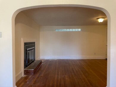 21 Emerald St unit 1, Newton, MA 02458 - photo 4