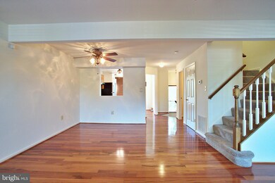 46697 Corkwing Square, Sterling, VA 20164 - photo 3