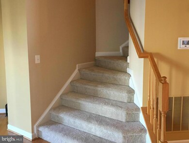 4314 Thomas Brigade Ln, Fairfax, VA 22033 - photo 3