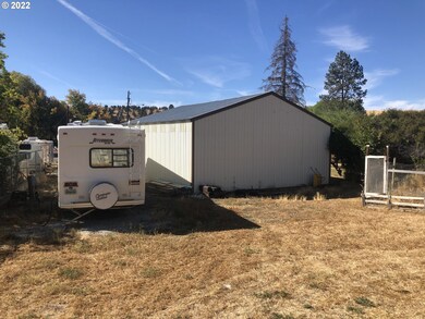 301 N McHaley St, Prairiecity, OR 97869 - photo 5