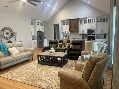 608 El Gato Dr, Godley, TX 76044 - photo 4