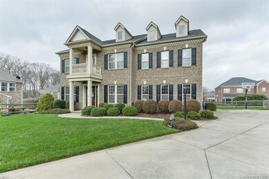 Lovely, well maintained home with great curb appea