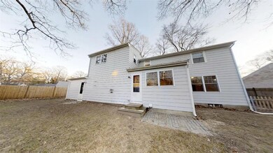 26 Stoneham Dr, Riverside, RI 02915 - photo 4