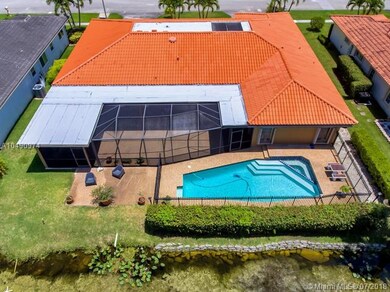 16580 Royal Poinciana Ct, Weston, FL 33326 - photo 4