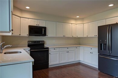 5767 Nina Cir, Coopersburg, PA 18036 - photo 7