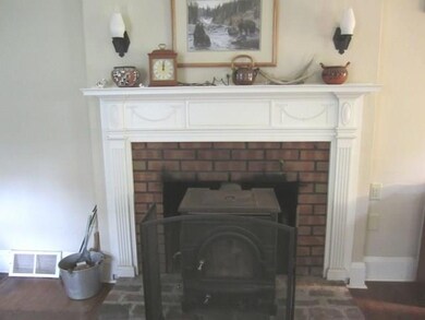 916 15th St SE, Menomonie, WI 54751 - photo 3