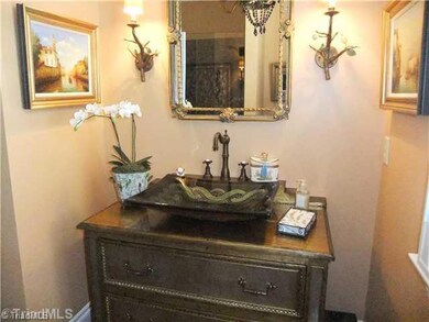 Bath. Guest Bath