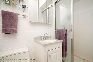 bathroom_700