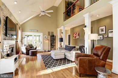 25597 Creek Run Terrace, Chantilly, VA 20152 - photo 5