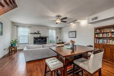 1602 Elgin St unit 8, Houston, TX 77004 - photo 6