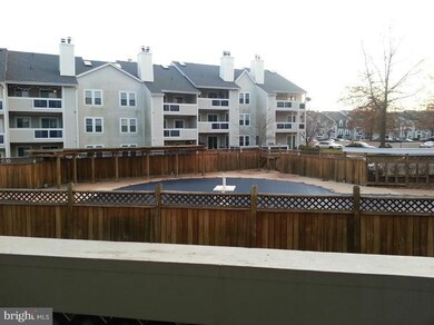 12893B Grays Pointe Rd unit B, Fairfax, VA 22033 - photo 2