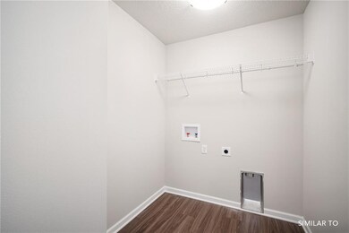 9720 NW 82nd Ave, Johnston, IA 50131 - photo 5