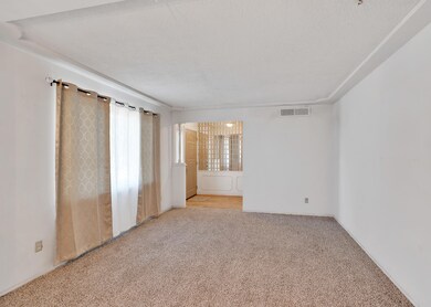 10212 Montwood-6