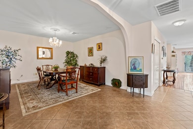 4 Kavanaugh Rd_119