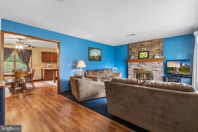 76 Winchester Dr, Quakertown, PA 18951 - photo 4