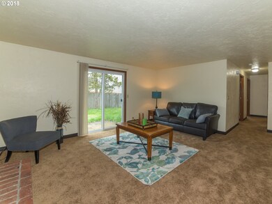 3661 Plumtree Dr, Eugene, OR 97402 - photo 6