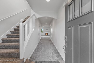 13121LovelandWay-3