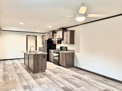 389 Tulip Ln E, Altoona, WI 54720 - photo 7