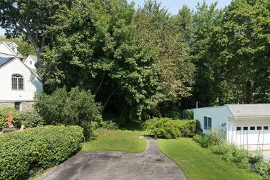 64 Locust St unit 1, Greenwich, CT 06830 - photo 3