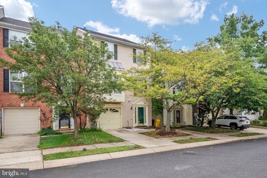 2719 Summers Ridge Dr, Odenton, MD 21113 - photo 2