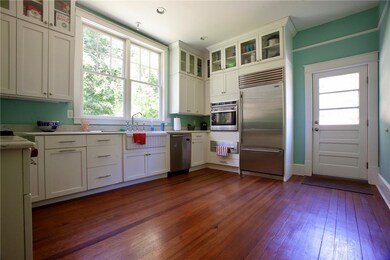 203 E Ervin St, Walhalla, SC 29691 - photo 4