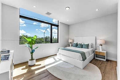 523 NE 61st St, Miami, FL 33137 - photo 2