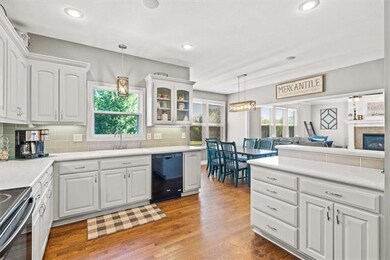 932 Elder Ct, Raymore, MO 64083 - photo 6