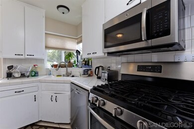 Unit 1558- Kitchen complete with full size washer,