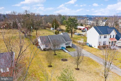 43421 Valleyvista Ln, Chantilly, VA 20152 - photo 2