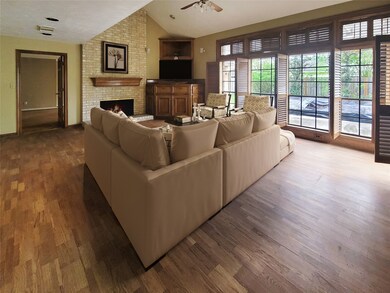 7711 Sand Prairie Dr, Houston, TX 77095 - photo 2