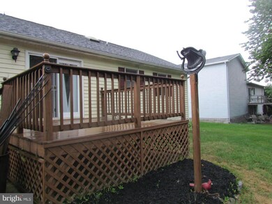 1509 Mark Dr, Chambersburg, PA 17201 - photo 4