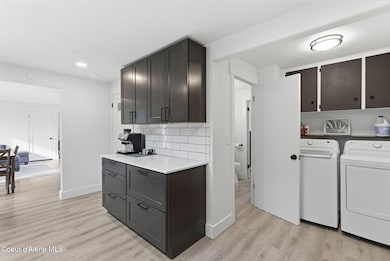 129 W Columbia Ave, Spokane, WA 99205 - photo 7