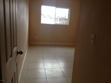 560 E Garnet Ave, Mesa, AZ 85204 - photo 4