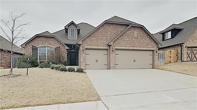 1101 Lindsey Ln, Moore, OK 73160 - photo 2