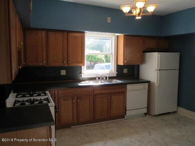 415 N Irving Ave, Scranton, PA 18510 - photo 3