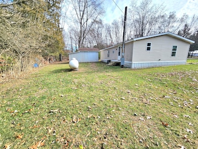 13122 Riverside Dr, Constantine, MI 49042 - photo 4