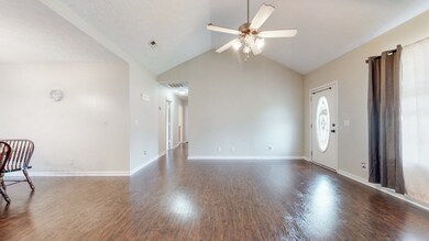 106 Saddlewood Dr, Shelbyville, TN 37160 - photo 6