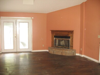 435 Church St, Lebanon Junction, KY 40150 - photo 2