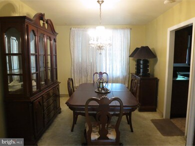 118 Ashton Rd, Upper Darby, PA 19082 - photo 6