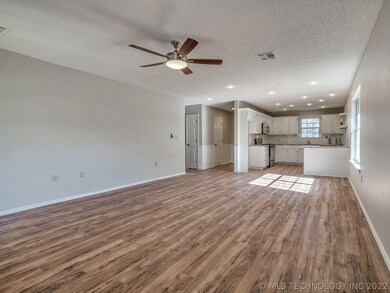 3520 S 215th East Ave, Broken Arrow, OK 74014 - photo 6