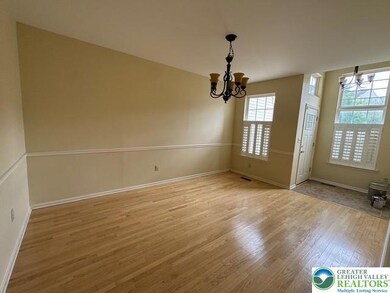 5269 Dartmouth Dr, MacUngie, PA 18062 - photo 2