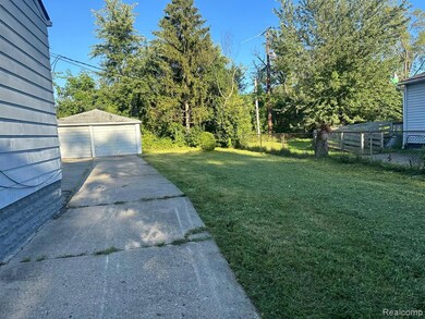 6078 Plainview Ave, Detroit, MI 48228 - photo 4